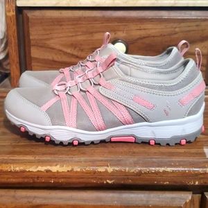 Sketches, 7.5 Grey and Pink